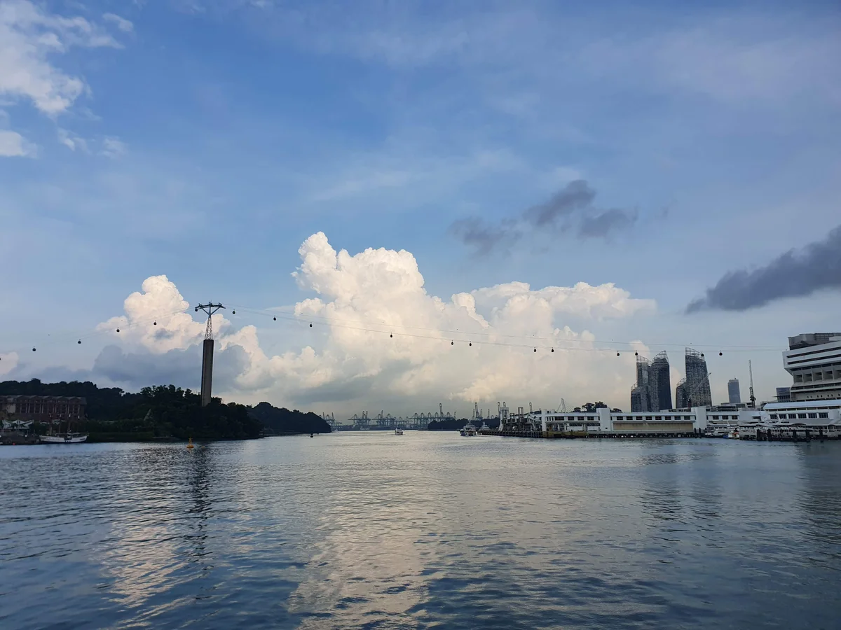 We take a short break at Sentosa Broadwalk to enjoy the view while recharging with some food and drinks