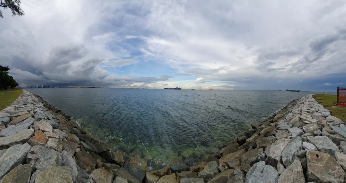 Capturing the airy panorama view of the island.